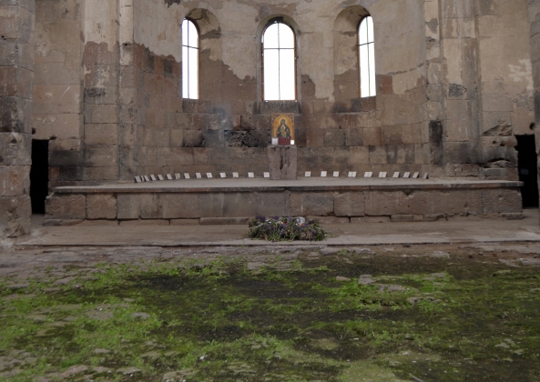Ani Babayan, Aruch Cathedral